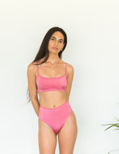 Echo Top ~ Coral